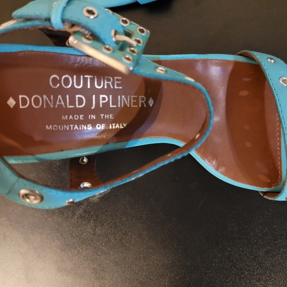 Couture Donald J Pilner Turquoise Heels Size 7 - Picture 2 of 2